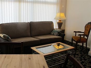 Myroomz Seaview 2* Блэкпул